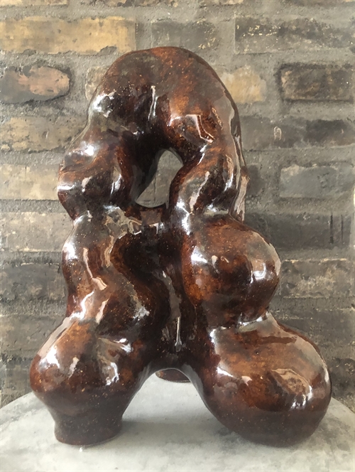 Keramik skulptur af Pernille Calundan